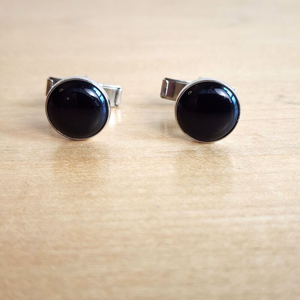 Vintage Unbranded Black Cabochon Silver Tone Whale Back Cufflinks 9/16"
